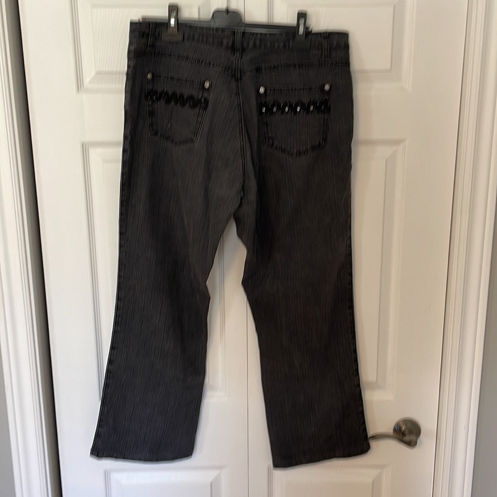 Cosmopolitan Jeans - Picture 3 of 8